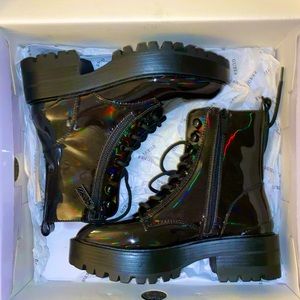 Guess Iridescent Boots